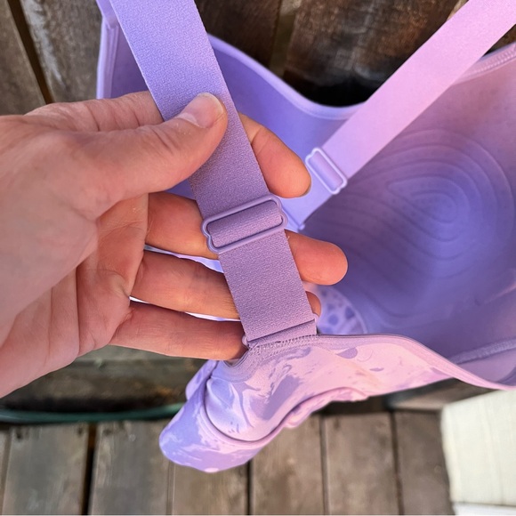 Under Armour Continuum Mid Printed Sports Bra In Purple Sz 1X/48/50/1X - Picture 7 of 12